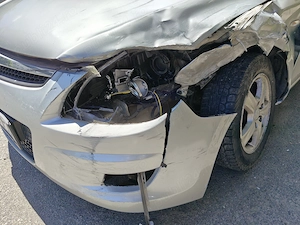 Hyundai i30 2009 Benzină  - Avariat - imagine 3