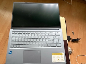 Laptop Asus Vivobook