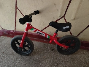 Vând bicicletă copii 