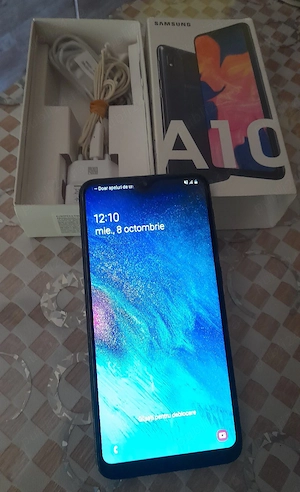 SamsungGalaxy A10 cu încărcător rapid în cutie - 300 lei bucata