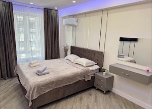 Apartament cu Jacuzzi   Relaxare și Confort - imagine 2