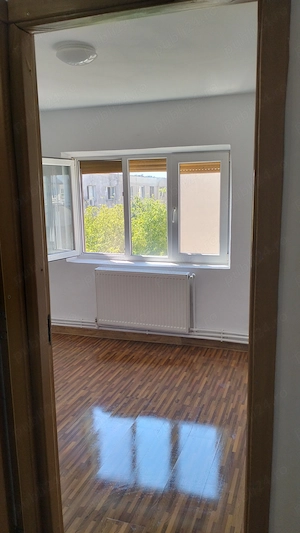 Vând apartament  - imagine 3
