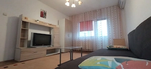 Proprietar, inchiriez apartament 2 camere, zona Simion Barnutiu Modern