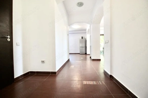 PRELUNGIREA GHENCEA-LIDL, APARTAMENT IN VILA 2010, CURTE 300 MP SI PARCARE!  - imagine 20