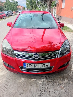 vând Opel Astra h din 2010