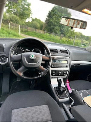 Skoda Octavia 2013 - imagine 3