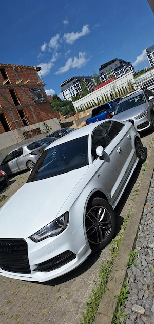 Audi A3 S Line Berlina  - imagine 3
