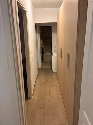 Închiriez apartament 3 camere - imagine 4