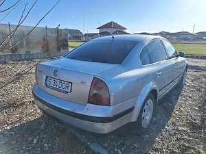 Vand VW Passat - imagine 3