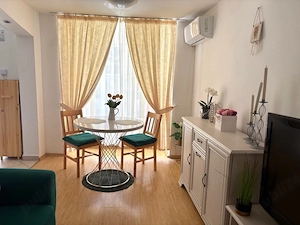 ofer spre inchiriere apartament la casa in zona centrala