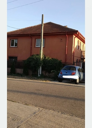 vila comuna Leu