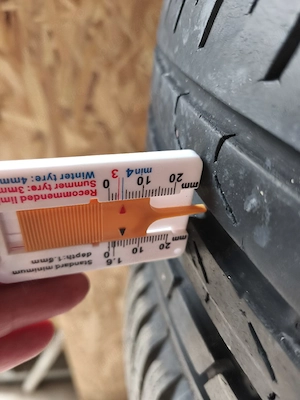vand anvelope Pirelli 215 55 17 
