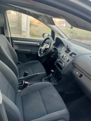 Volkswagen Touran 1.6 TDO 2012 - imagine 3