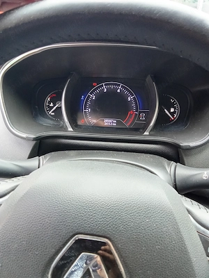 Renault Megane 4 Break 1.33 TCE  (Opțiune Taxi Roman) - imagine 8