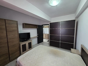 inchiriez apartament 2 camere 