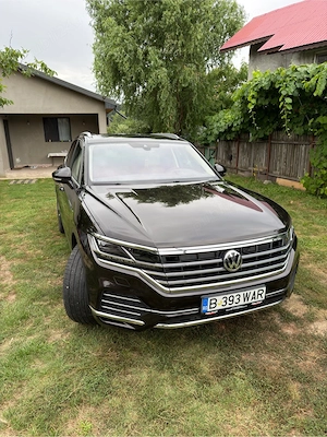 Volkswagen Touareg CR3 3.0 TDI V6 286 CP, 4Motion, model 2019 și că are Apple CarPlay și Android Aut - imagine 4
