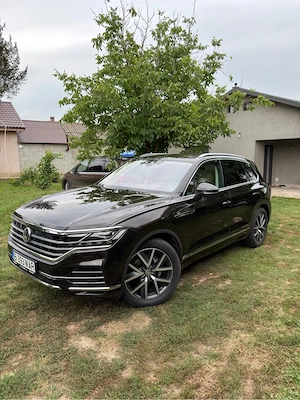 Volkswagen Touareg CR3 3.0 TDI V6 286 CP, 4Motion, model 2019 și că are Apple CarPlay și Android Aut - imagine 3