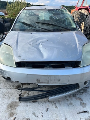 Ford Fiesta Mk6 (2002)   Benzină   Pentru dezmembrări sau reparație - imagine 2