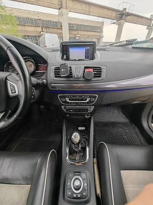 Renault Megane 3 Break 201   1.6d 130cp   Incalzire scaune   Alcantara   Keyless   Xenon - imagine 2