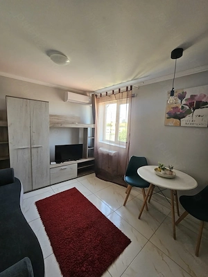Proprietar închiriez garsoniera!