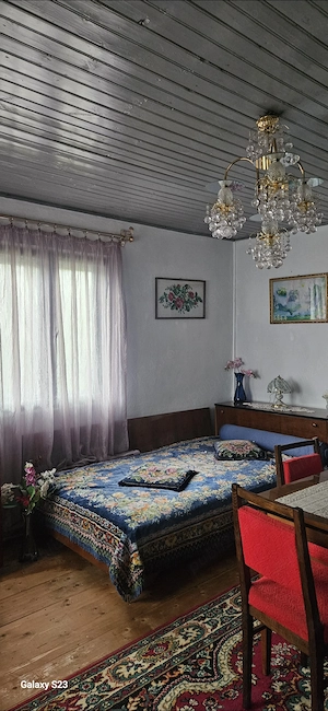 Gospodarie casă și teren 