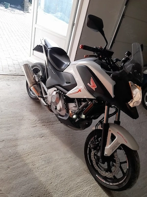 Vând motocicleta Honda NC700X ABS an 2013