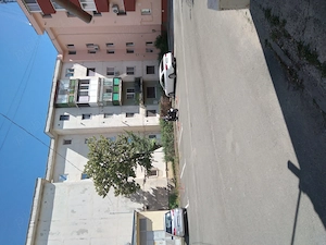 Inchiriez casa pt.bar,supermarket,etc. - imagine 2