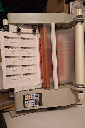 Laminator Rolă Unitec FM-360 (Cald + Rece)
