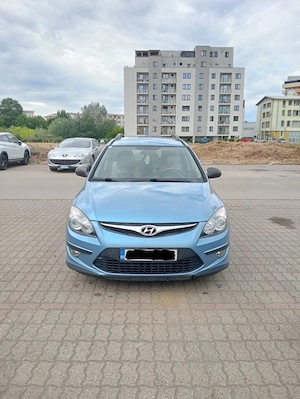 Hyundai i30 cw   Benzină   2012   Euro 5 - imagine 2