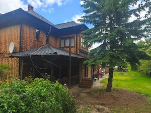 Casa de locuit Campulung Moldovenesc 242mp cu teren 1756mp - imagine 16