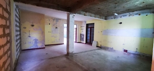 Apartament Resita Timisorii 3 camere decomandat 80 mp negociabil - imagine 4