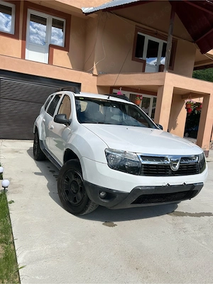 Dacia Duster  - imagine 2