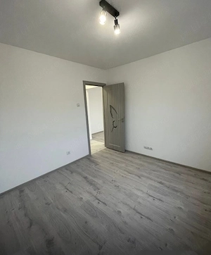 2 camere Dsmbovita 78000 euro  - imagine 2