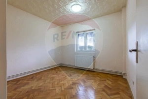 Apartament cu 3 camere de vânzare în zona apreciata - imagine 12