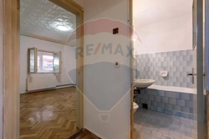 Apartament cu 3 camere de vânzare în zona apreciata - imagine 13