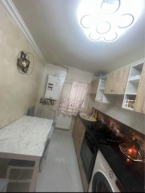 vand apartament 2 camere sector 3 - imagine 2