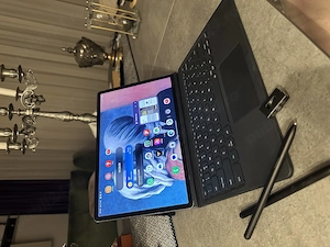 Samsung Galaxy Tab S9+ 2023 + 2 pen-uri + husă cu tastatură 