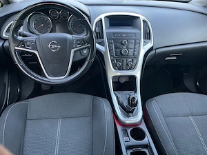 Opel Astra J - imagine 4