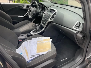Opel Astra J - imagine 5