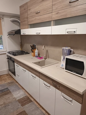 Apartament de închiriat termen lung - imagine 9