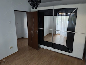 Apartament 2 camere, semidecomandat, amplasare foarte buna  (la șosea) - imagine 4