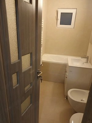 Apartament de închiriat termen lung - imagine 10