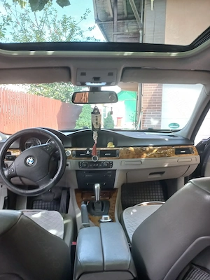 Vând BMW E90 320i automată 