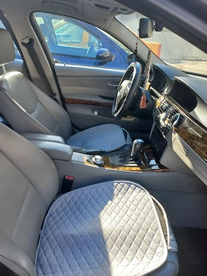 Vând BMW E90 320i automată  - imagine 8