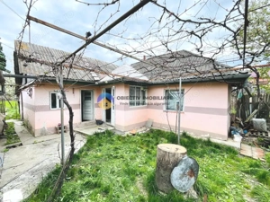 CASĂ cu teren 1419 mp BUHUȘI, judetul BACĂU.