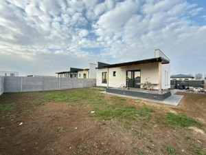Casa Parter 3 camere+2 bai  Incalzire pardoseala Teren 371mp - imagine 3
