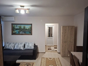 Vand apartament, doua camere, semidecomandat, parter, zona V-uri, str.Cuza Voda