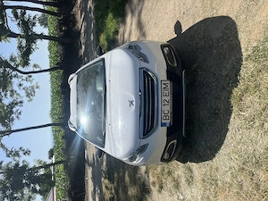 Peugeot model 2008, Urban Cross, 1,2 PureTech, Euro 6 - imagine 2
