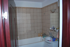 ofer cazare pe perioada UNTOLD, 8 persoane, apartament 2 niveluri , 4 dormitoare, 3 băi, Florești  - imagine 3
