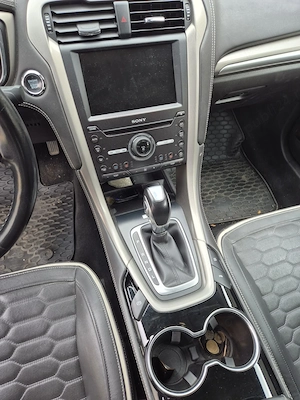 Ford Mondeo Vignale Hybrid - imagine 10